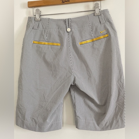 Nike Golf Dri Fit Striped Bermuda Shorts Women's Size 6 Inseam 10.25” G75 - Picture 4 of 7